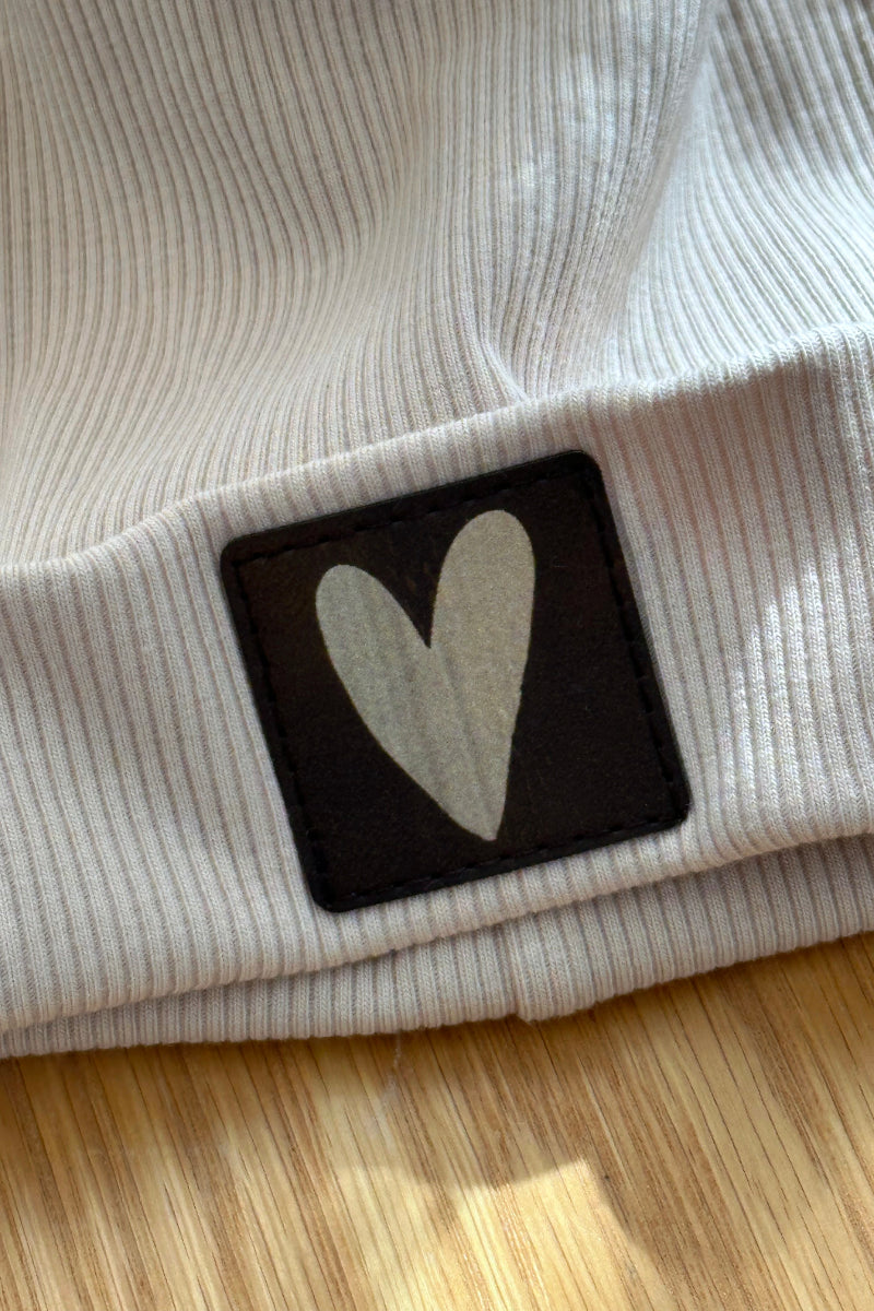 Beanie Beige "golden Heart"