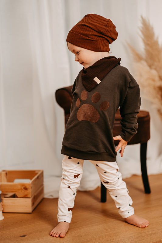 Oversized Sweater Paw