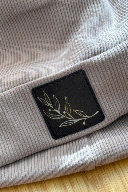 Beanie Taupe "golden Branch"